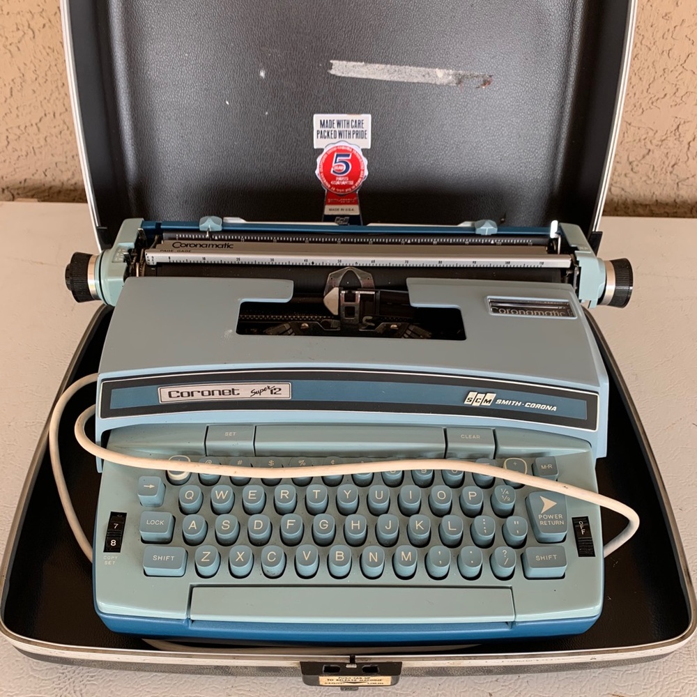 Coroner Super 12 Typewriter